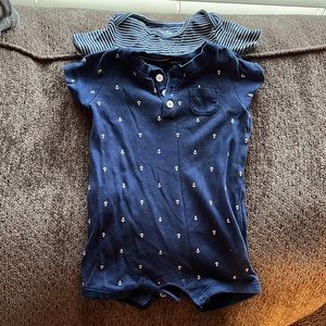 Short sleeve onesie